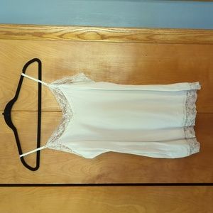 Women's lace trim camisole tank